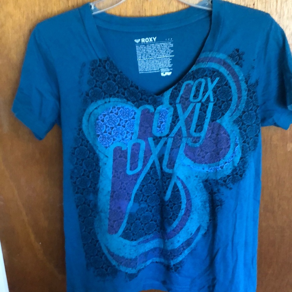 Roxy T-shirt Size Large! 🌊☀️ - Picture 3 of 4